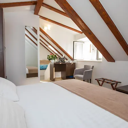 Four Winds 3* Dubrovnik